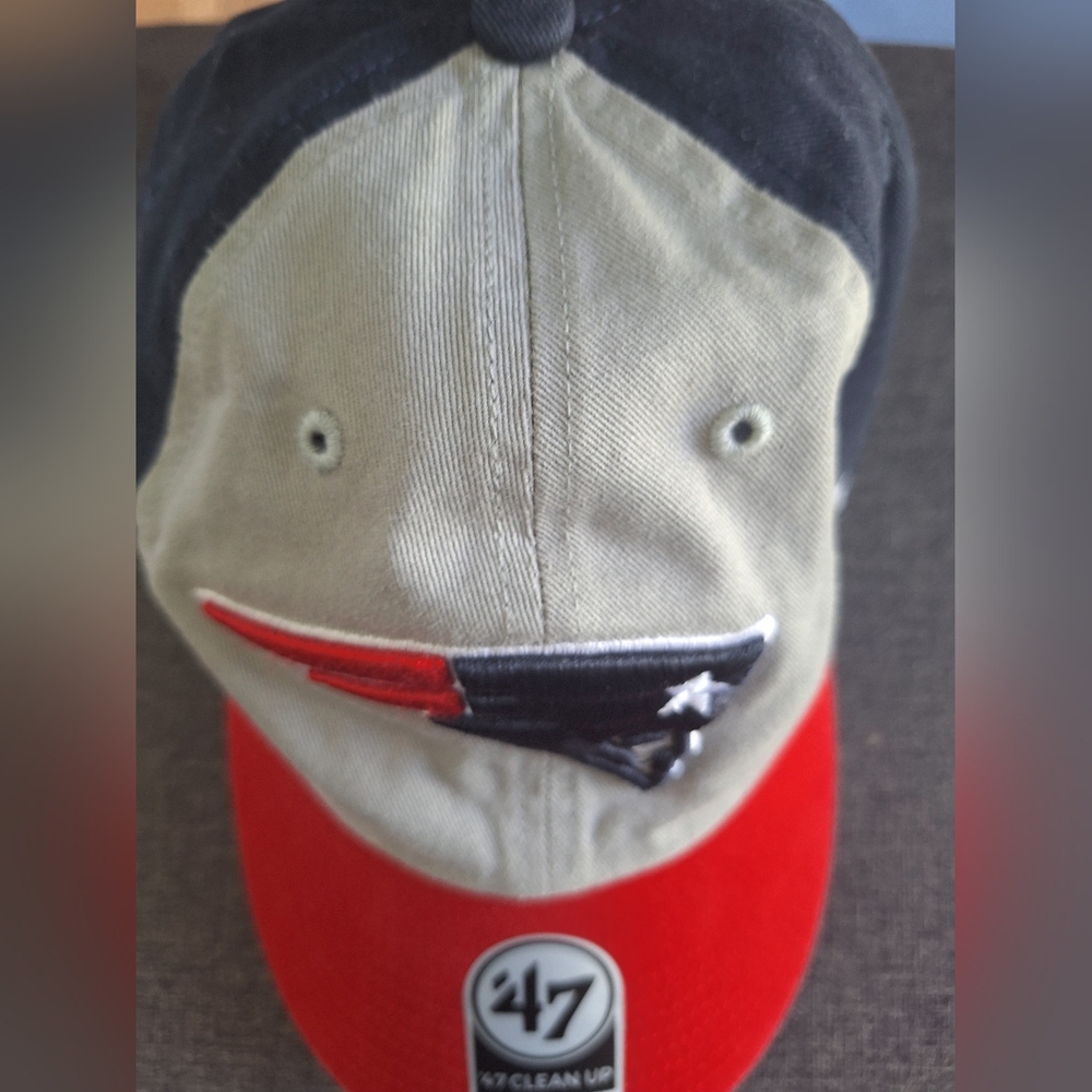 NWT NFL 47 Patriot Cap Tricolor Hat